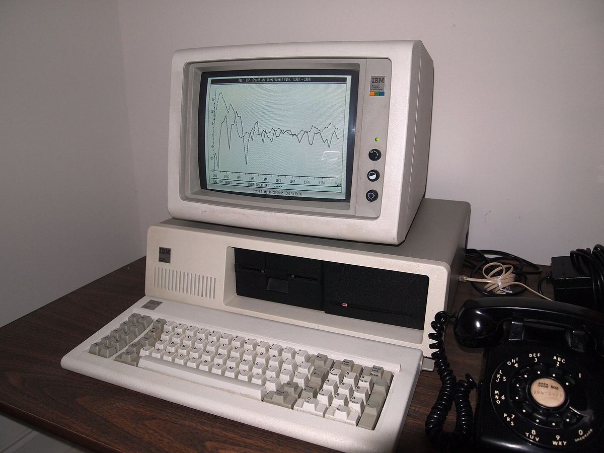 Der IBM PC 5150 von 1981 gab der ganzen Geräteklasse ihren Namen.